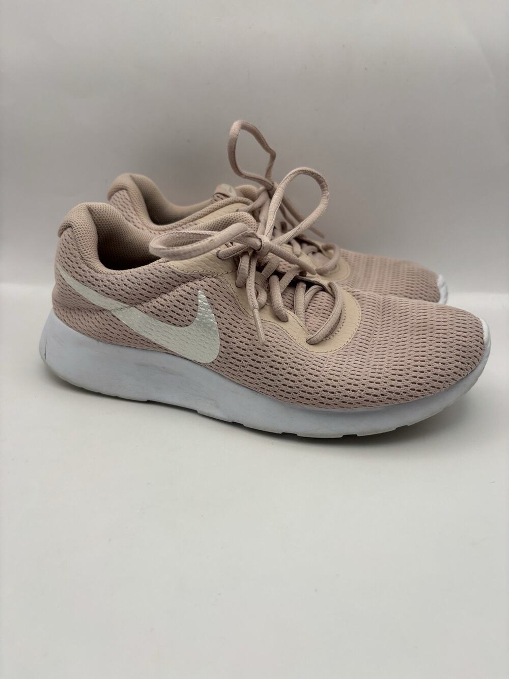 Nike Tanjun Particle Beige Sneakers Women Size 7.5